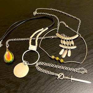 Lot of 5 estate jewelry silver tone necklaces